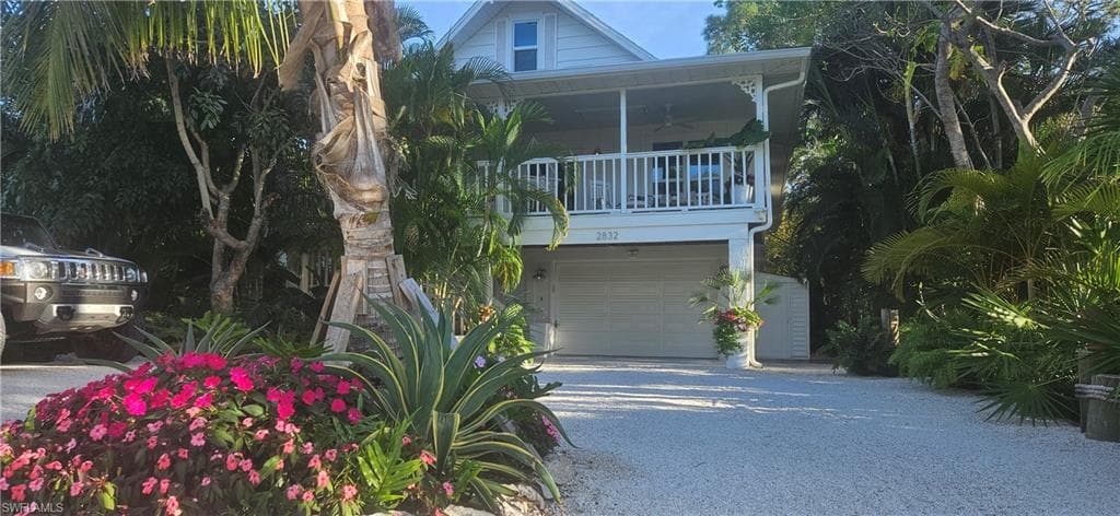 2832 Weeks Ave, Naples, FL 34112-10