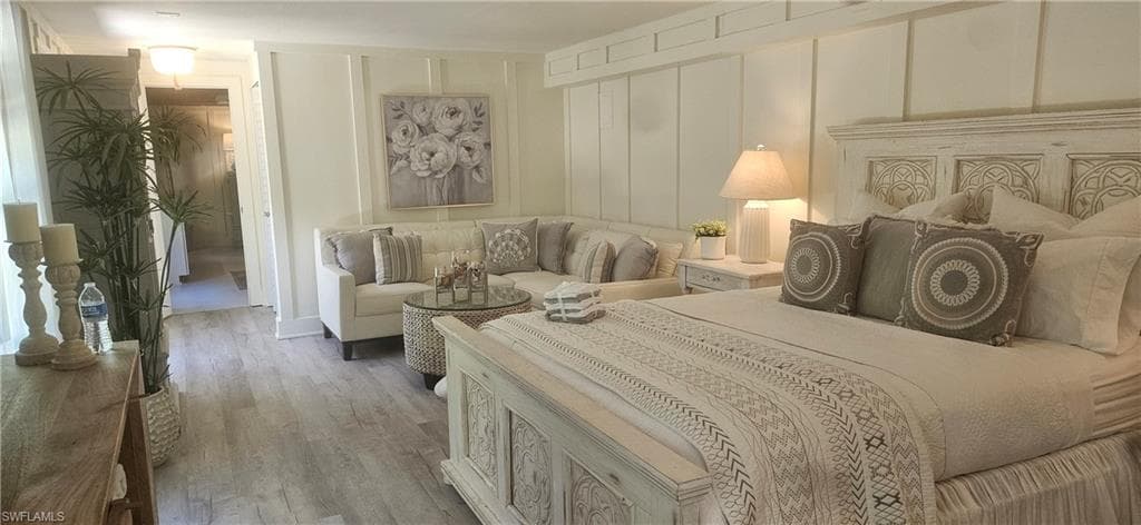 2832 Weeks Ave, Naples, FL 34112-5