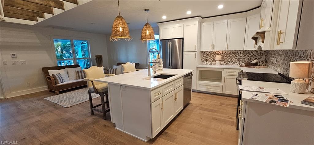 2832 Weeks Ave, Naples, FL 34112-6