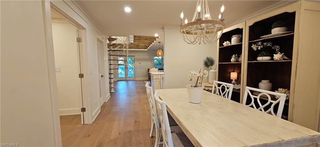 2832 Weeks Ave, Naples, FL 34112-8