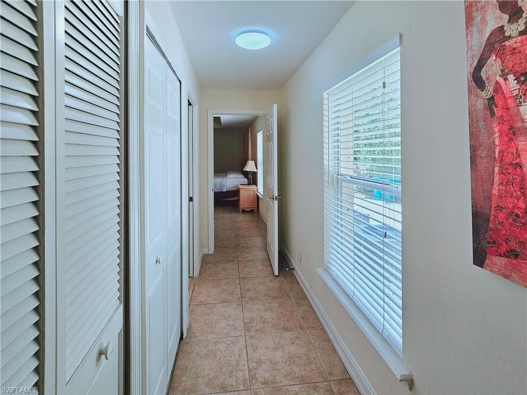 2640 4th Ave NE, Naples, FL 34120-13