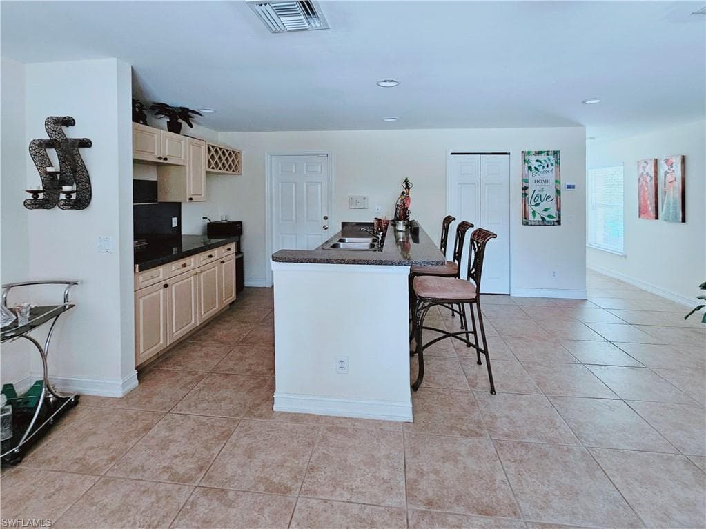 2640 4th Ave NE, Naples, FL 34120-14