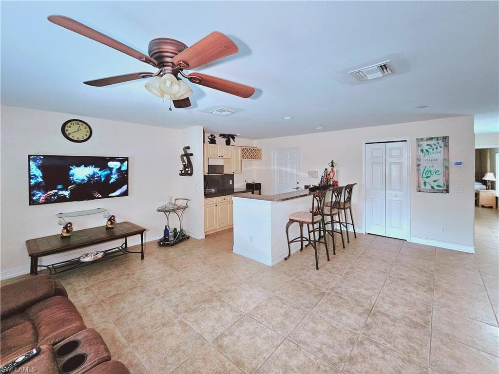 2640 4th Ave NE, Naples, FL 34120-17