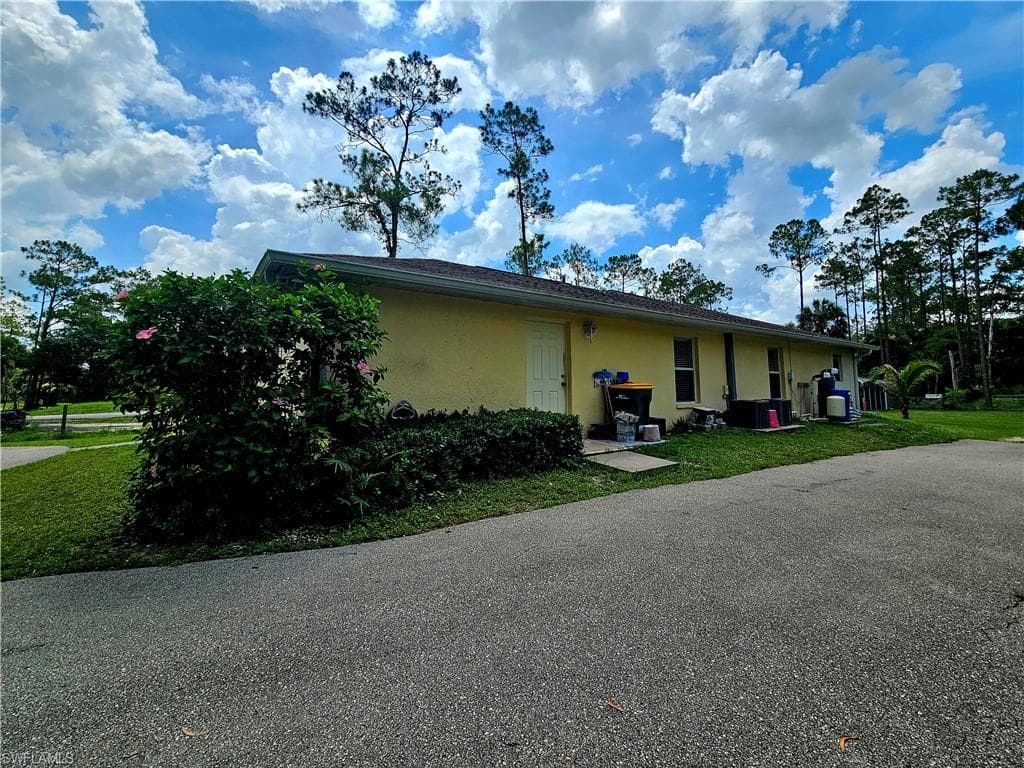 2640 4th Ave NE, Naples, FL 34120-22