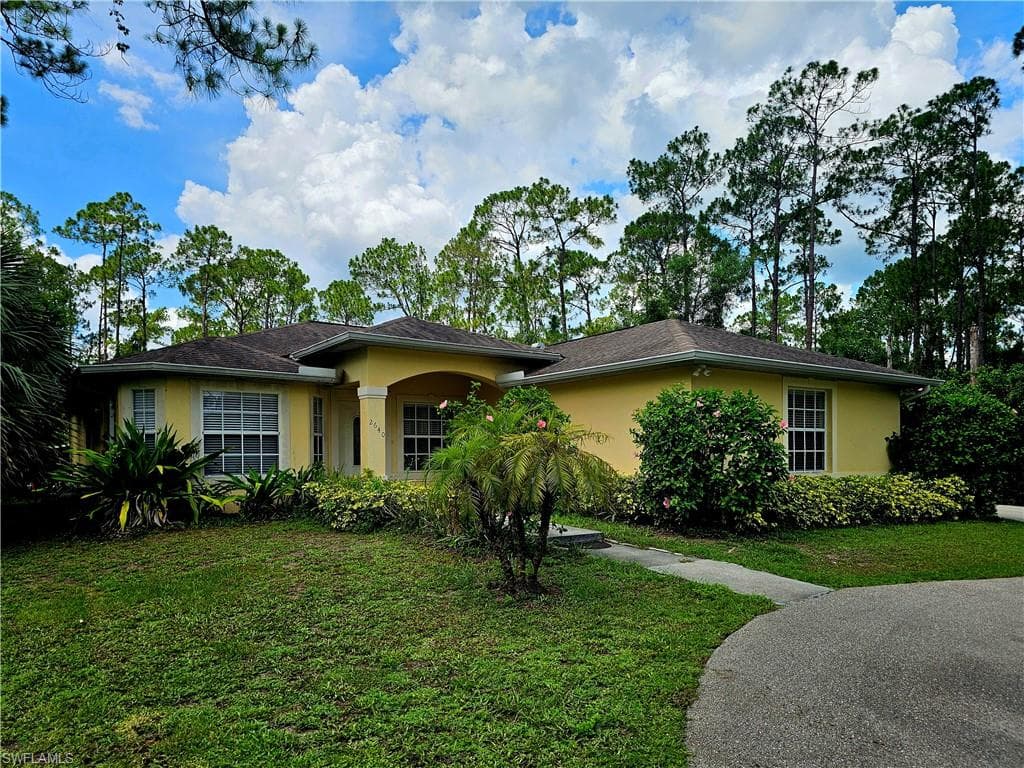 2640 4th Ave NE, Naples, FL 34120-3