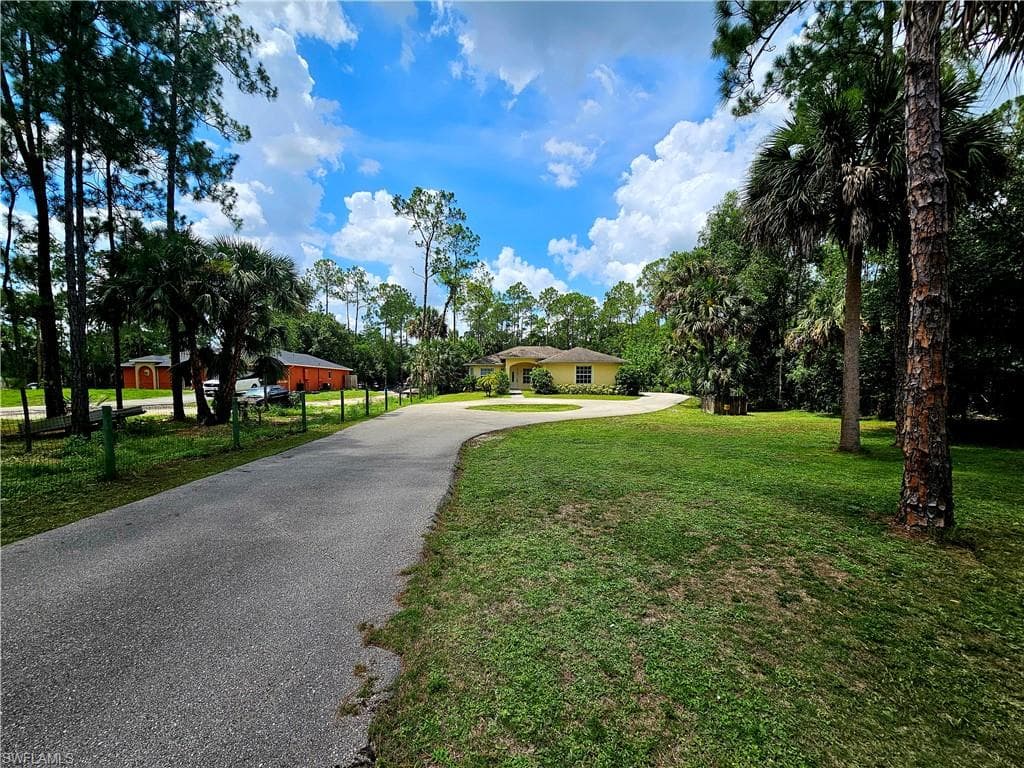 2640 4th Ave NE, Naples, FL 34120-4