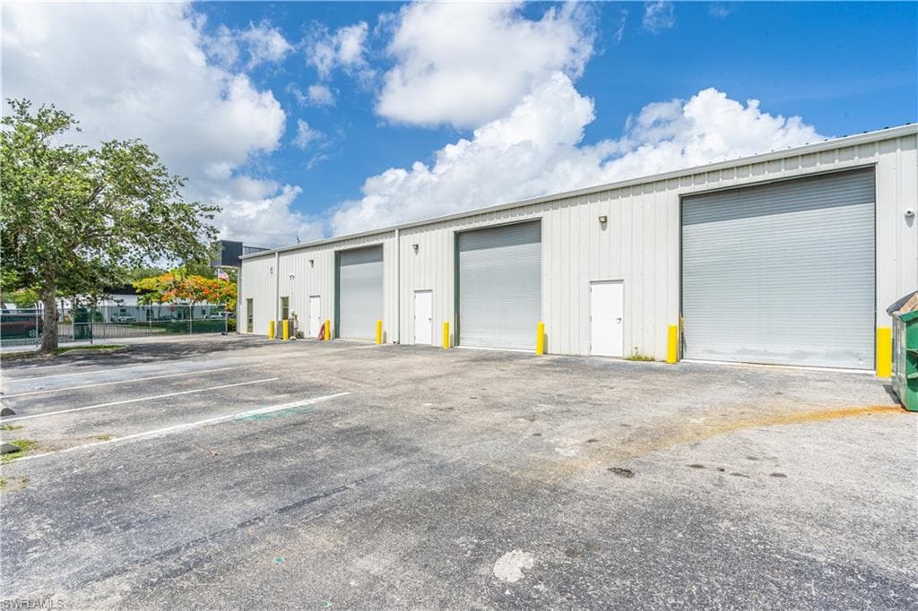 4491 Mercantile Ave, Naples, FL 34104-9