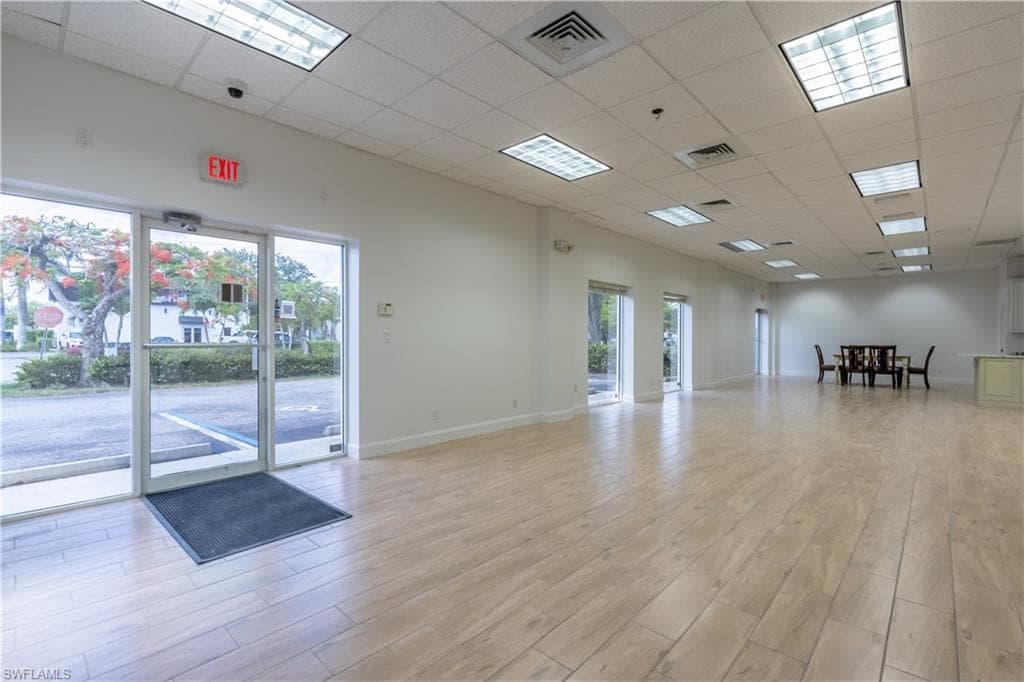4491 Mercantile Ave, Naples, FL 34104-12