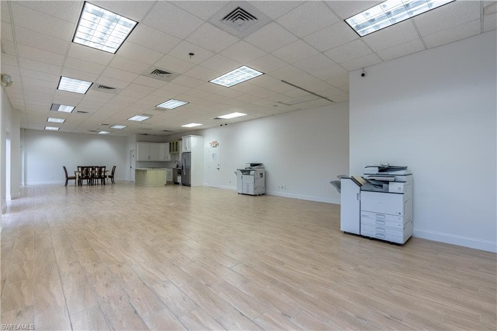 4491 Mercantile Ave, Naples, FL 34104-13