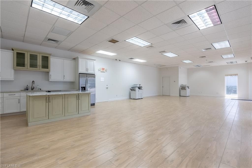 4491 Mercantile Ave, Naples, FL 34104-20