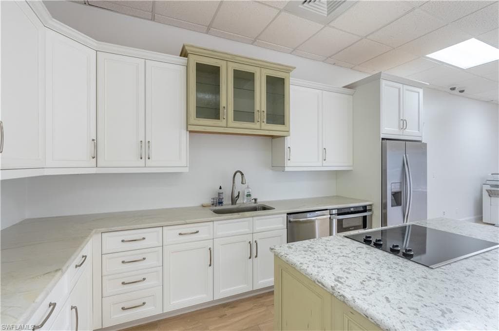 4491 Mercantile Ave, Naples, FL 34104-23