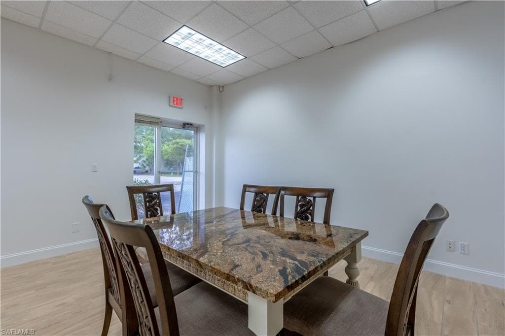4491 Mercantile Ave, Naples, FL 34104-26