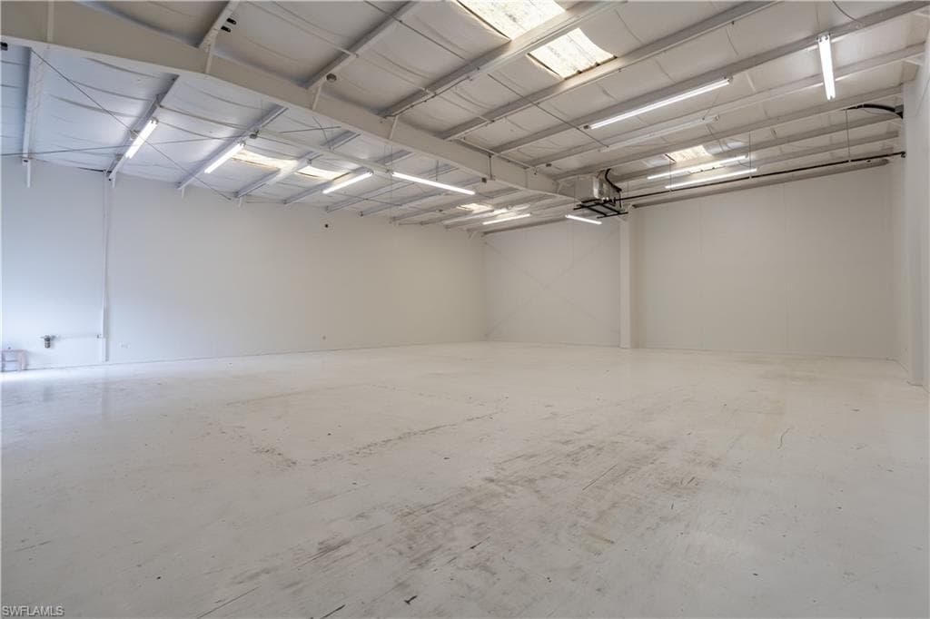 4491 Mercantile Ave, Naples, FL 34104-35
