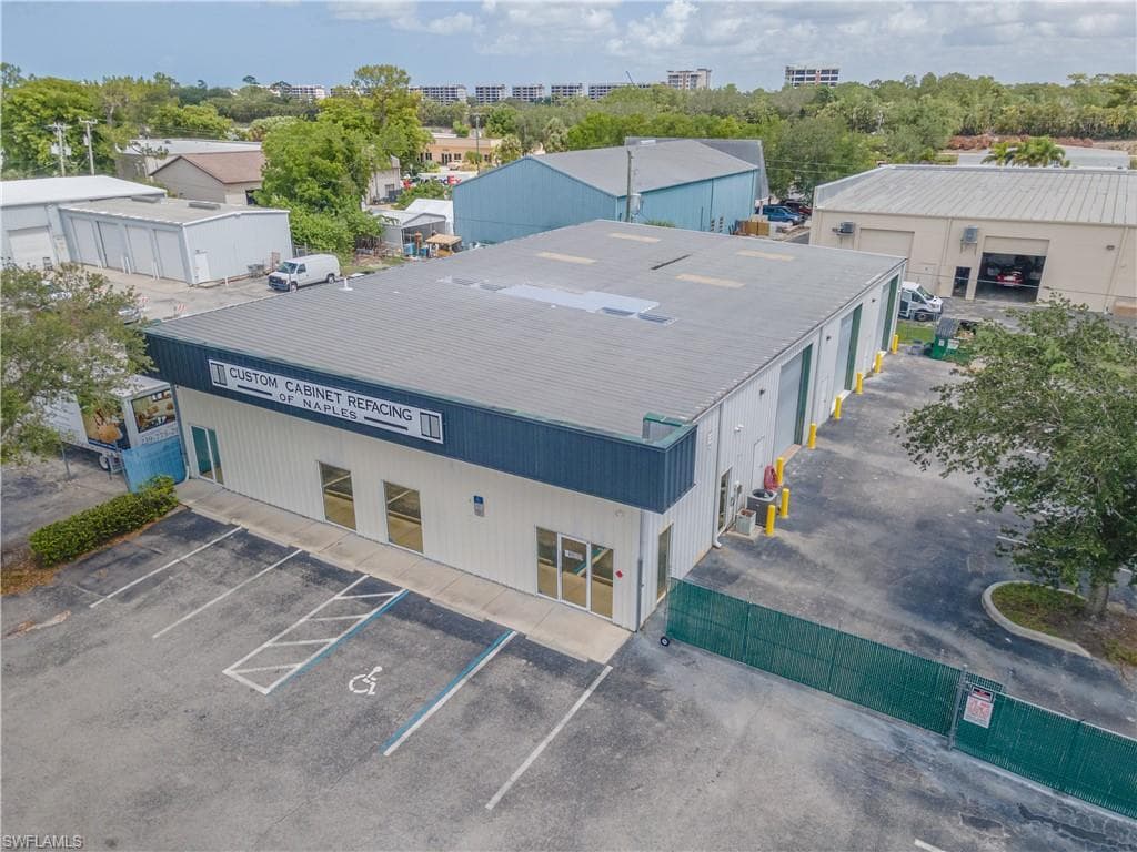 4491 Mercantile Ave, Naples, FL 34104-40