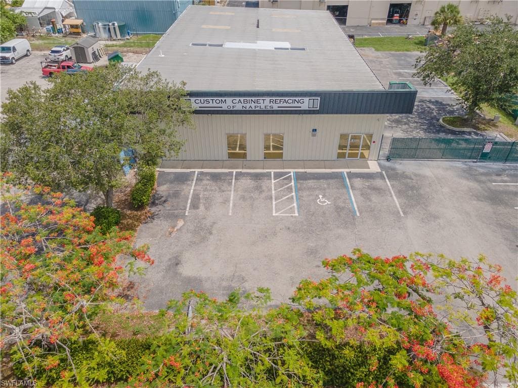 4491 Mercantile Ave, Naples, FL 34104-43