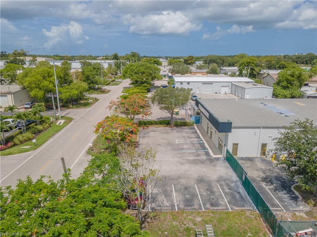 4491 Mercantile Ave, Naples, FL 34104-44