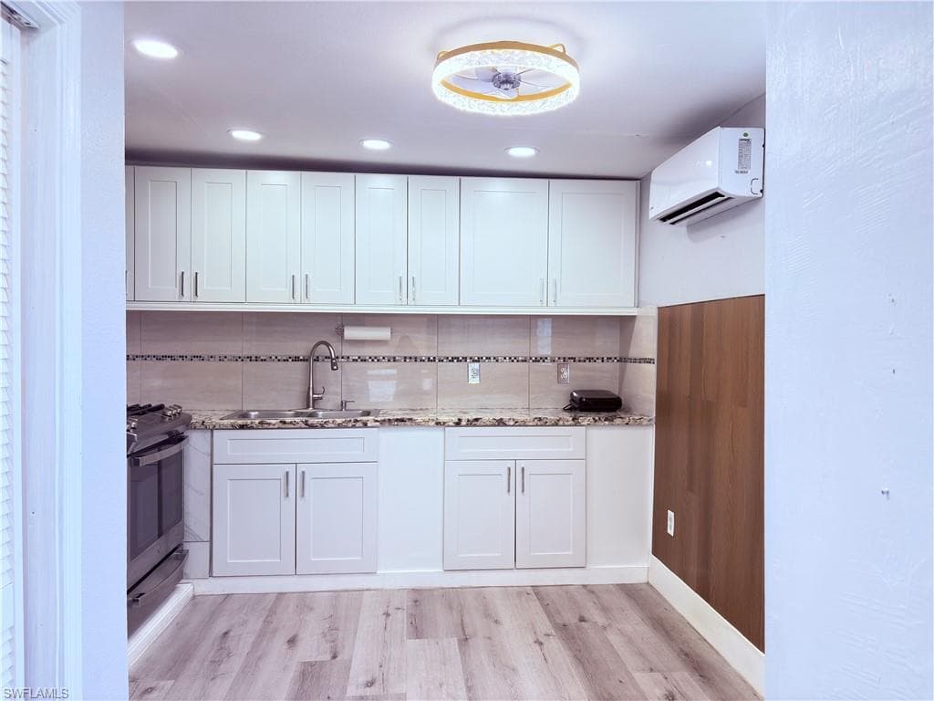 6380 Radio Rd 38, Naples, FL 34104-18