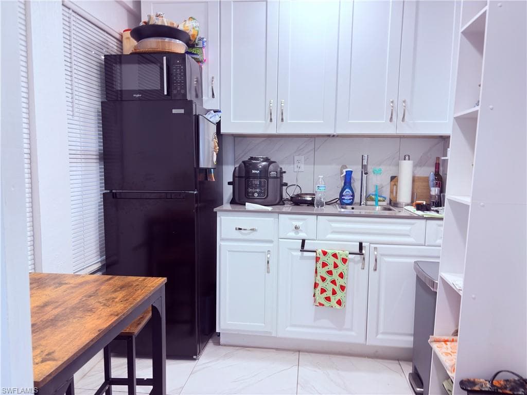 6380 Radio Rd 38, Naples, FL 34104-23