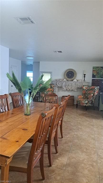 1260 26th Ave N, Naples, FL 34103-15