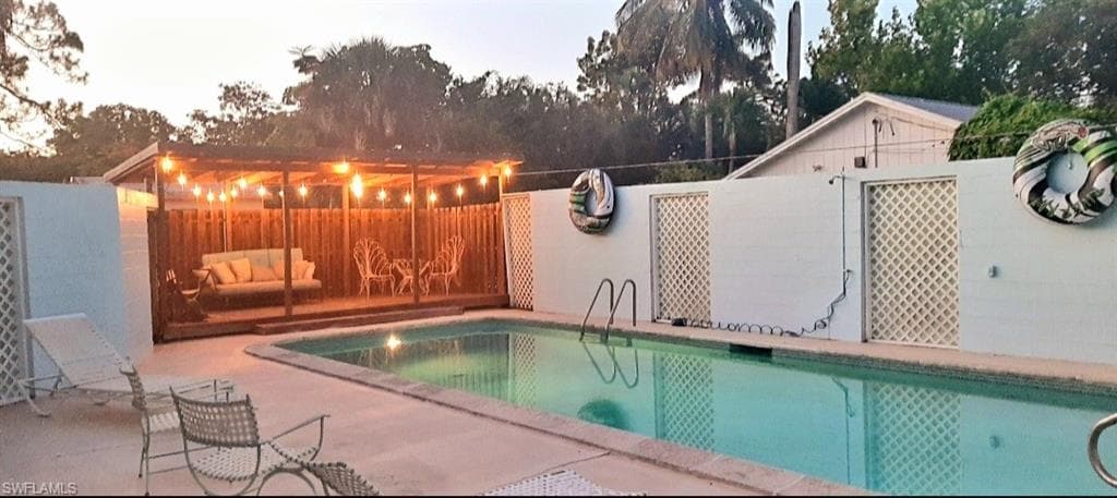 1260 26th Ave N, Naples, FL 34103-20
