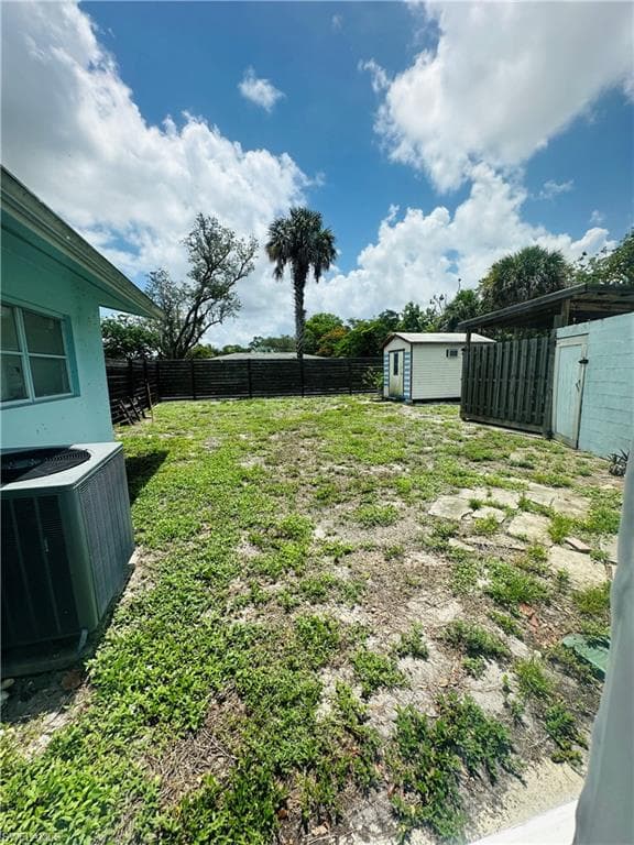 1260 26th Ave N, Naples, FL 34103-23