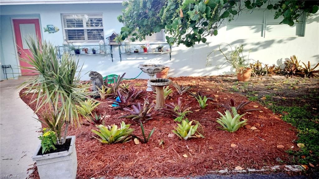 1260 26th Ave N, Naples, FL 34103-7