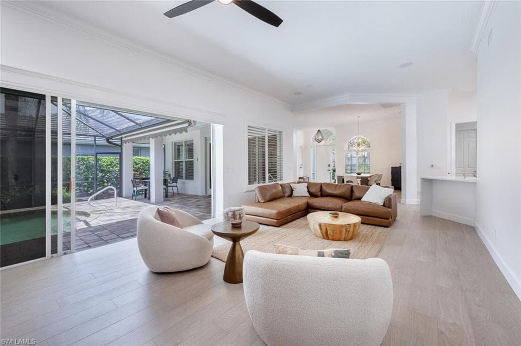 2862 Lone Pine Ln, Naples, FL 34119-12