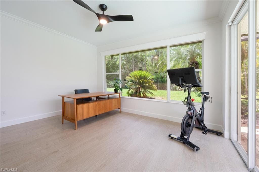 2862 Lone Pine Ln, Naples, FL 34119-20