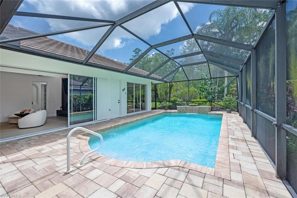 2862 Lone Pine Ln, Naples, FL 34119-3