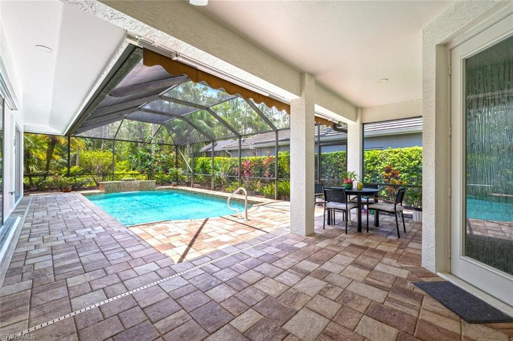 2862 Lone Pine Ln, Naples, FL 34119-39