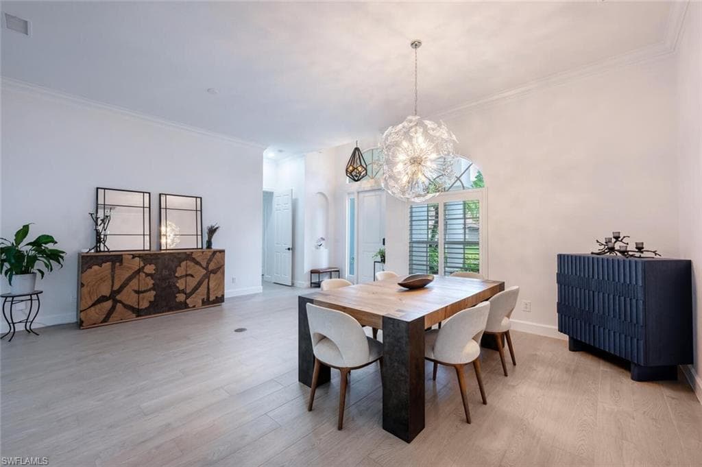2862 Lone Pine Ln, Naples, FL 34119-7