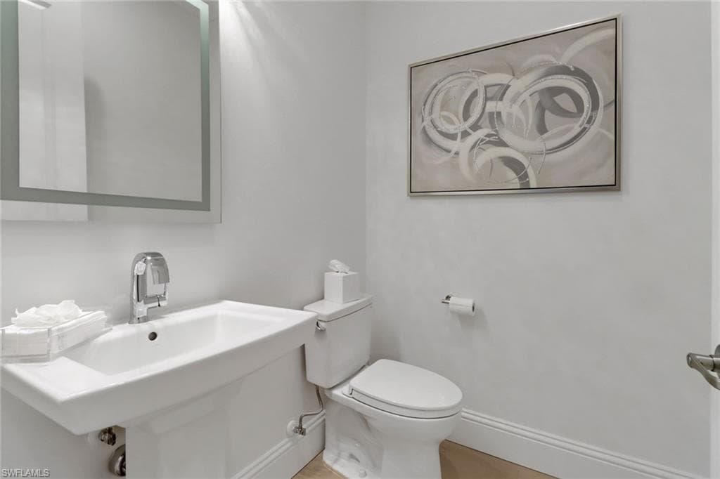 14370 Laguna Springs Ln, Naples, FL 34114-23