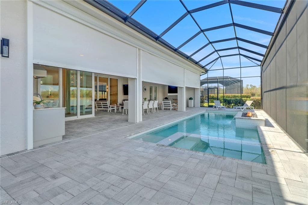 14370 Laguna Springs Ln, Naples, FL 34114-32