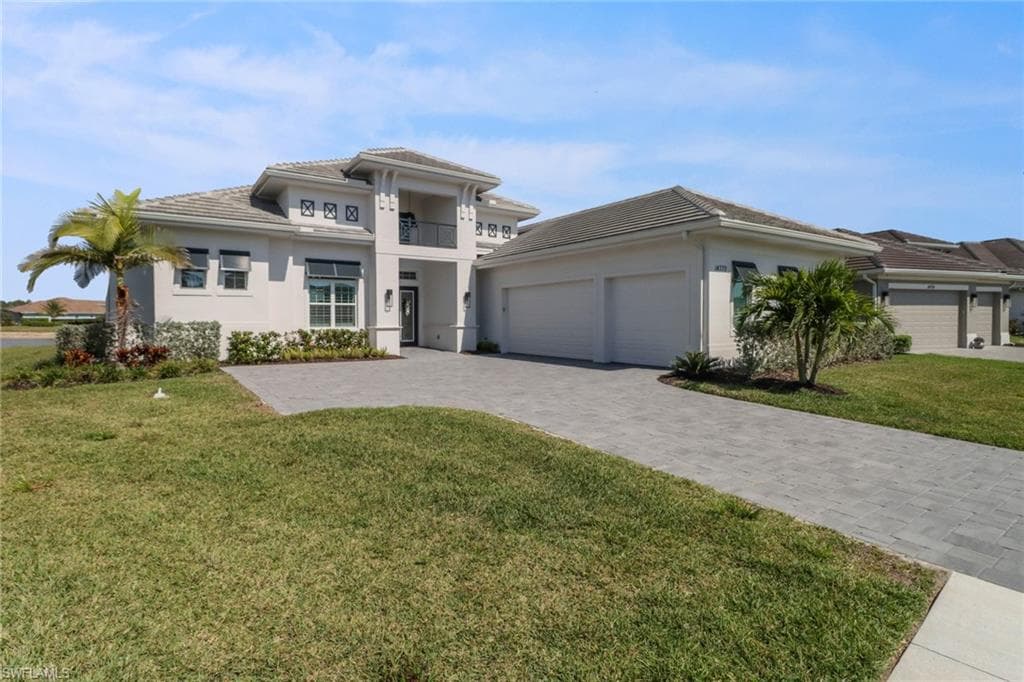 14370 Laguna Springs Ln, Naples, FL 34114-3
