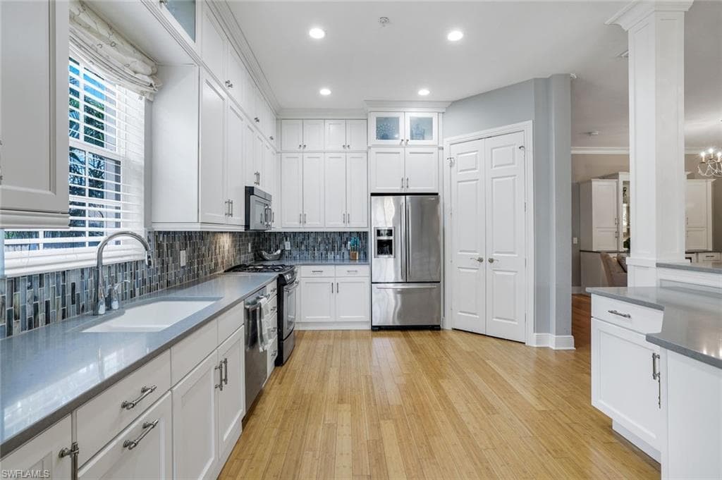 9053 Cascada Way 202, Naples, FL 34114-9