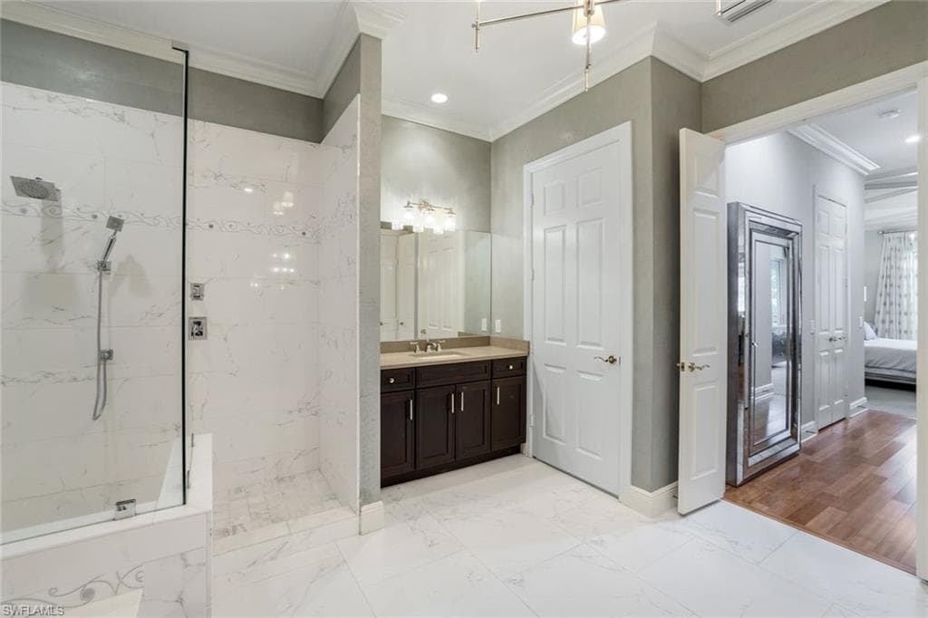 9053 Cascada Way 202, Naples, FL 34114-15