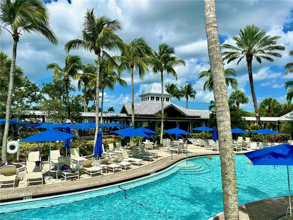 9053 Cascada Way 202, Naples, FL 34114-27