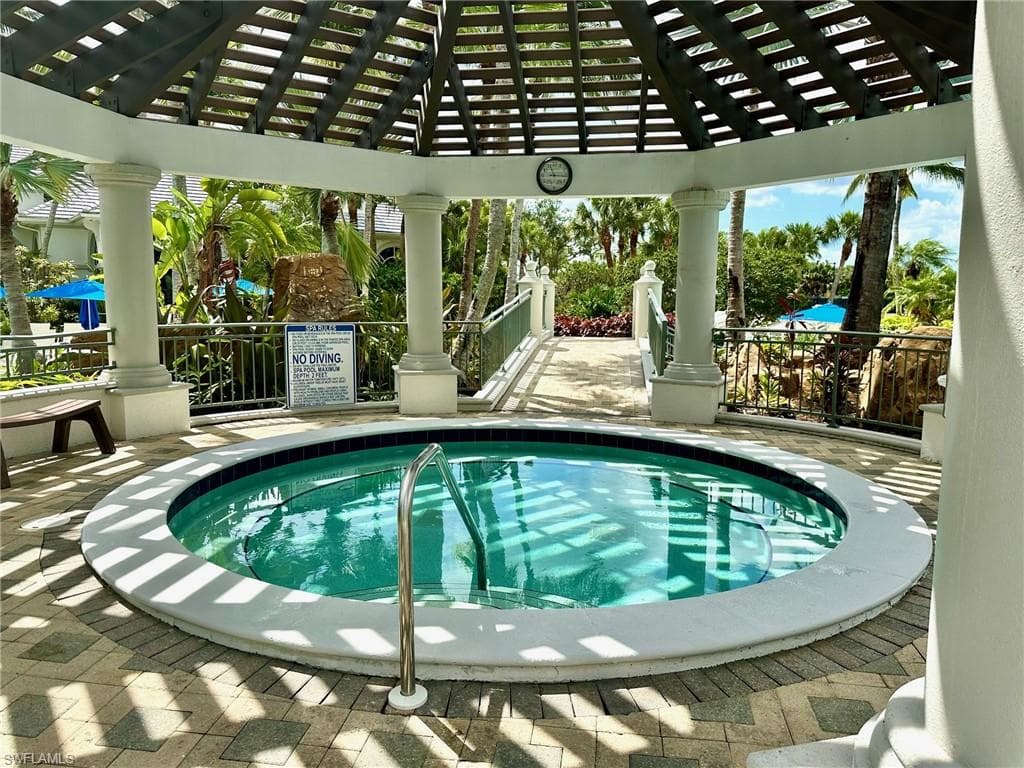 9053 Cascada Way 202, Naples, FL 34114-31