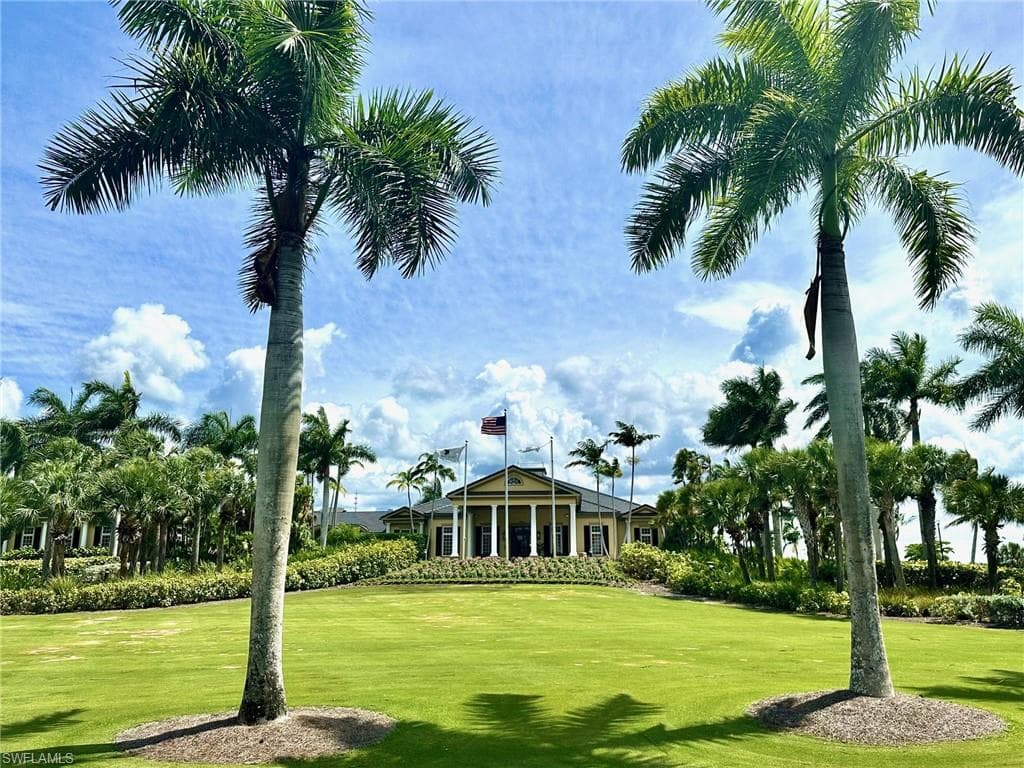 9053 Cascada Way 202, Naples, FL 34114-40