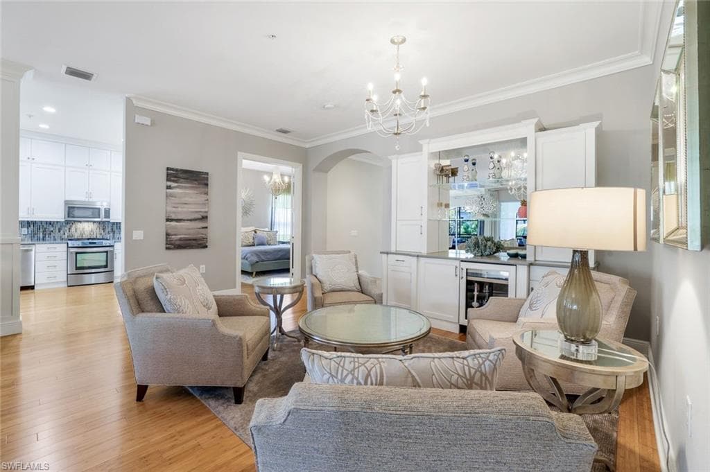 9053 Cascada Way 202, Naples, FL 34114-5