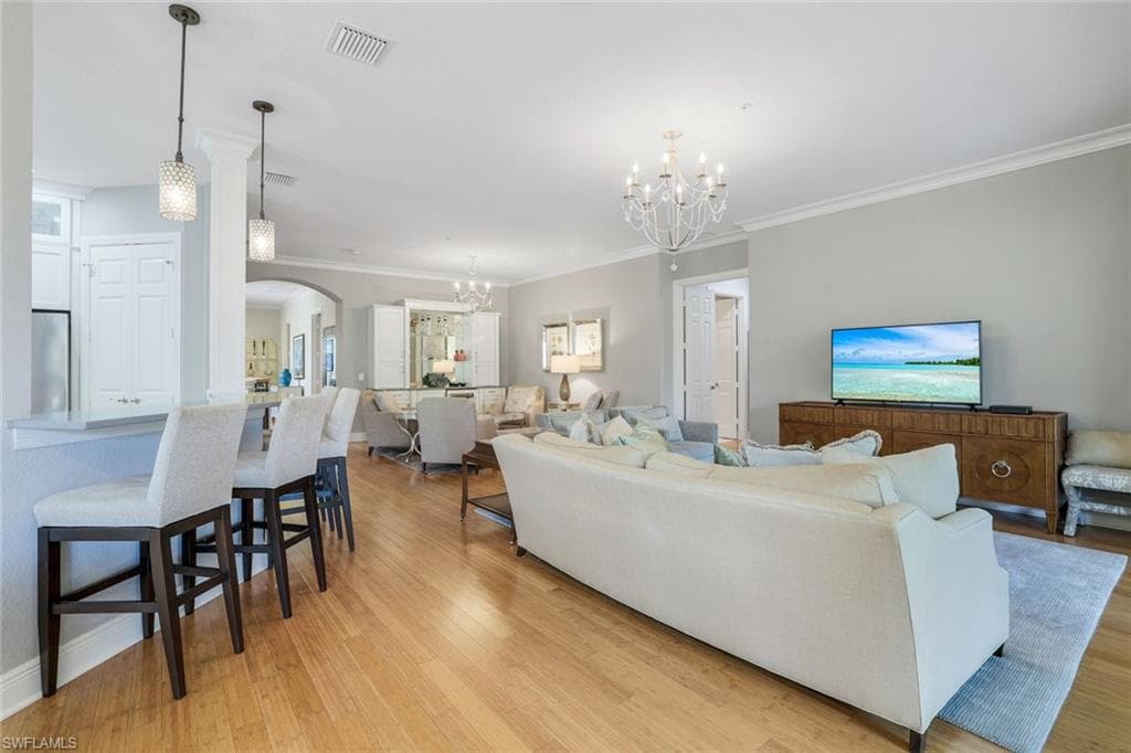 9053 Cascada Way 202, Naples, FL 34114-6