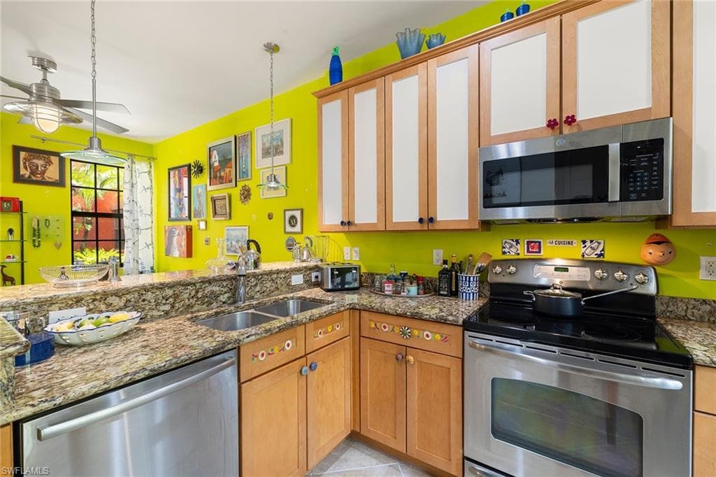 8957 Malibu St 502, Naples, FL 34113-16