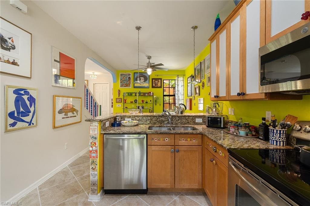 8957 Malibu St 502, Naples, FL 34113-17