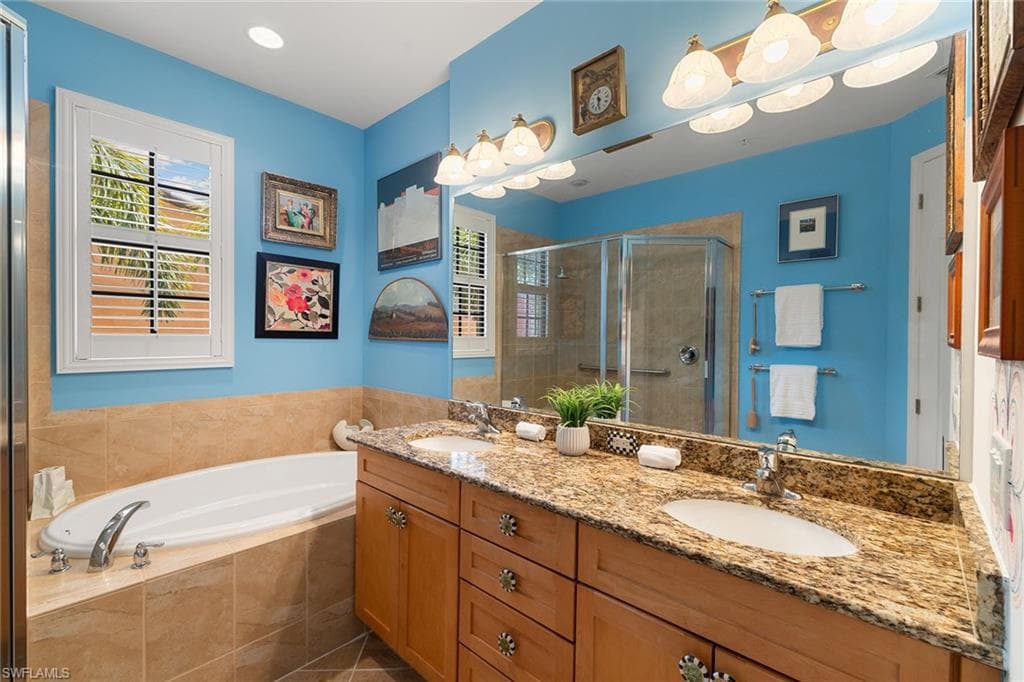 8957 Malibu St 502, Naples, FL 34113-23
