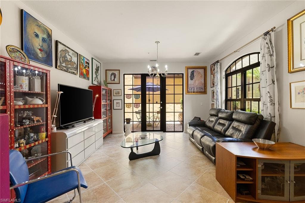 8957 Malibu St 502, Naples, FL 34113-4