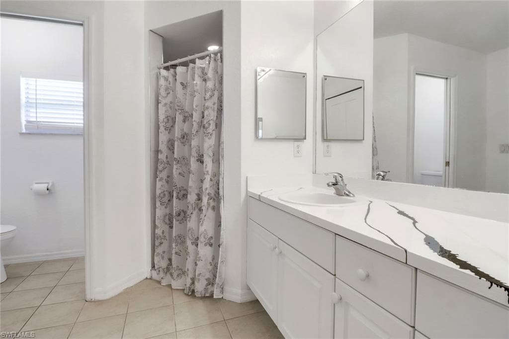 765 Aprile Ave S, Lehigh Acres, FL 33974-18