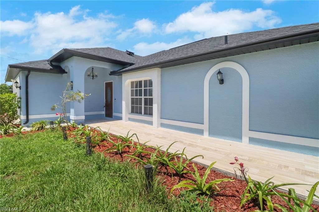 765 Aprile Ave S, Lehigh Acres, FL 33974-4