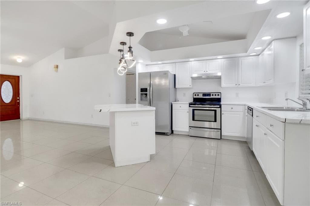 765 Aprile Ave S, Lehigh Acres, FL 33974-6