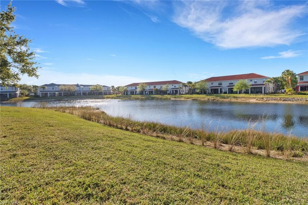 15357 Summit Place Cir 260, Naples, FL 34119-19