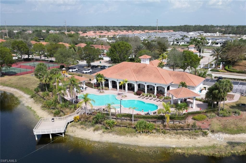 15357 Summit Place Cir 260, Naples, FL 34119-26